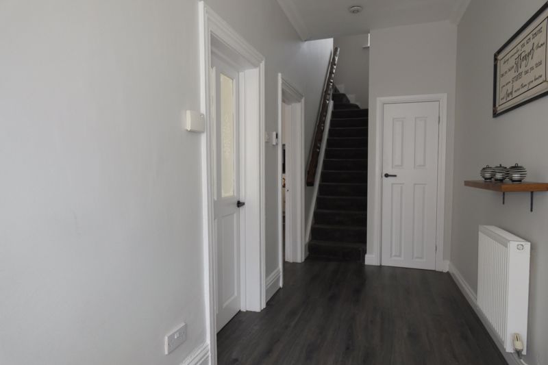 Entrance Hallway- click for photo gallery